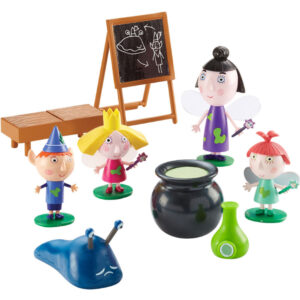 Holly's Potion Classroom - Ben & Holly's Little Kingdom